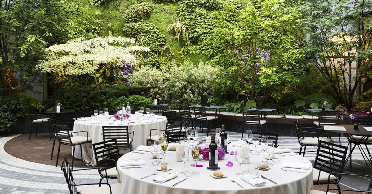 Een foto van het terras bij Novotel Paris Les Halles