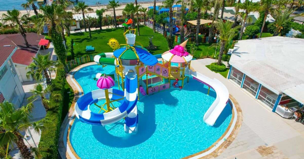 Een foto van het zwembad bij Orange County Resort Hotel Belek