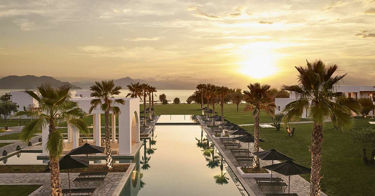Een foto van het zwembad bij Grecotel Casa Marron