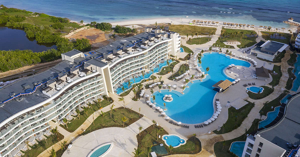 Een foto van het zwembad bij Ocean Coral Spring