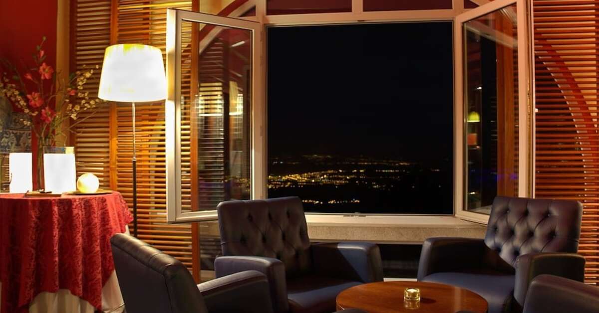 Een foto van het interieur van Golden Tulip Caramulo Hotel & Spa