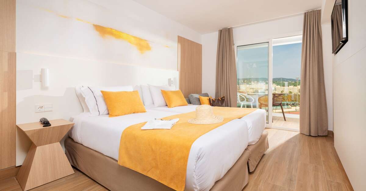Een foto van L'Azure Hotel