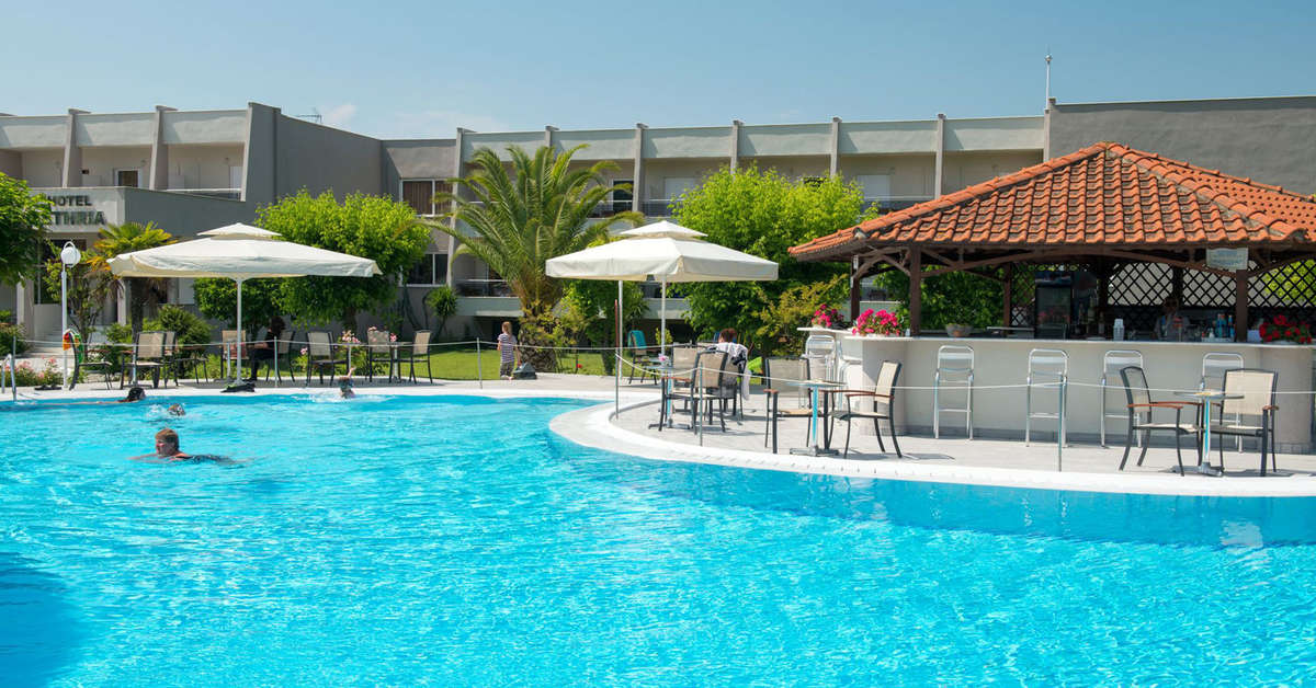 Een foto van het zwembad bij Aethria Hotel