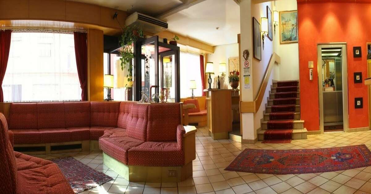 Een foto van het interieur van Camelia Rooms