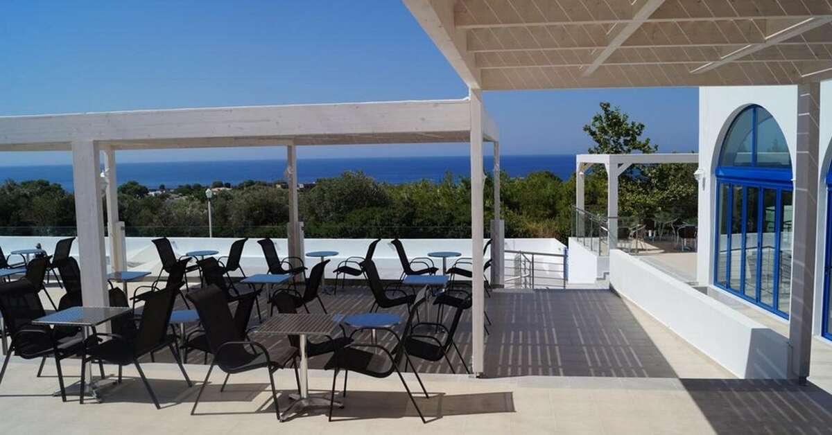 Een foto van het terras bij Eagles Nest Hotel
