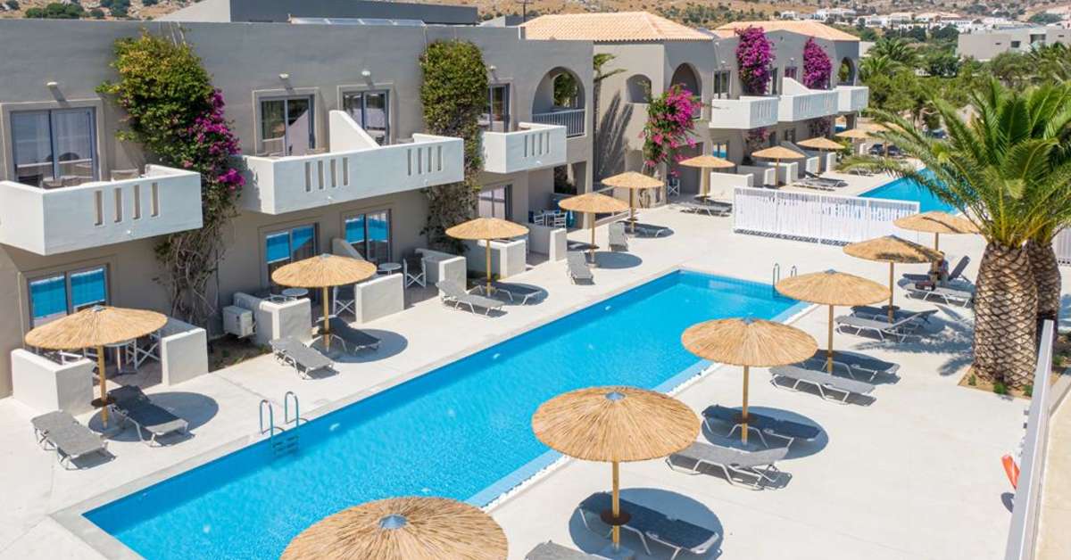 Een foto van het zwembad bij Akti Beach Club