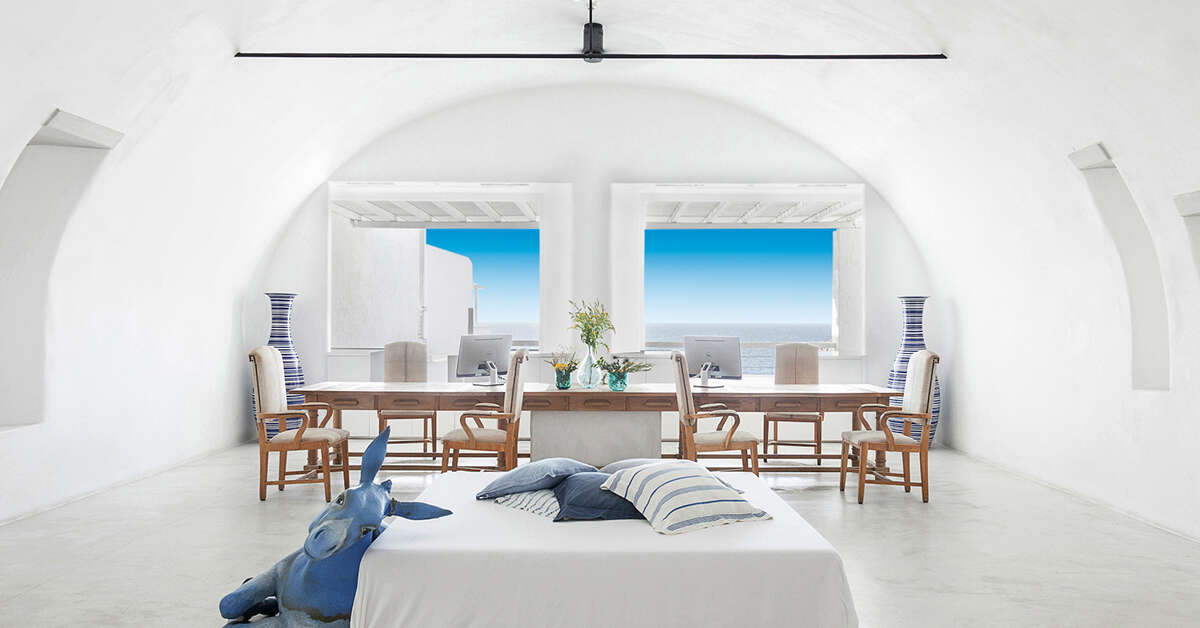 Een foto van het interieur van Mykonos Blu Grecotel Boutique Resort