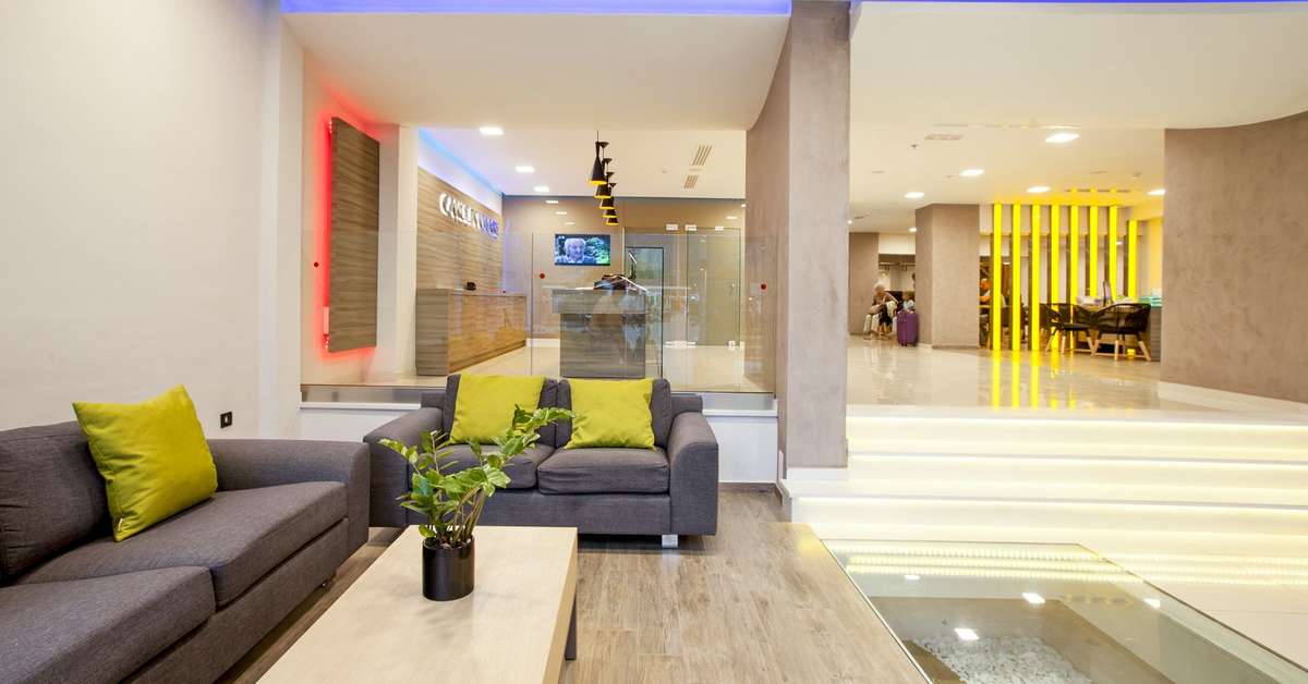 Een foto van het interieur van Allsun Hotel Carolina Mare