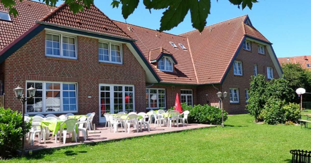 Ein Foto von der Terrasse im Cuxland Ferienpark Dorum