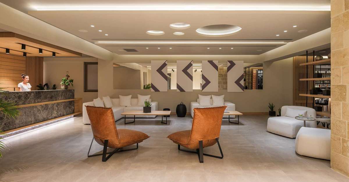 Een foto van het interieur van Ikonos Seafront Luxury Suites