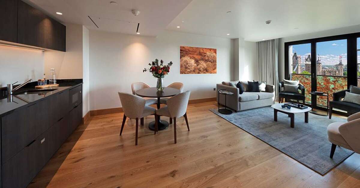 Ein Foto Tower Suites by Blue Orchid Hotels