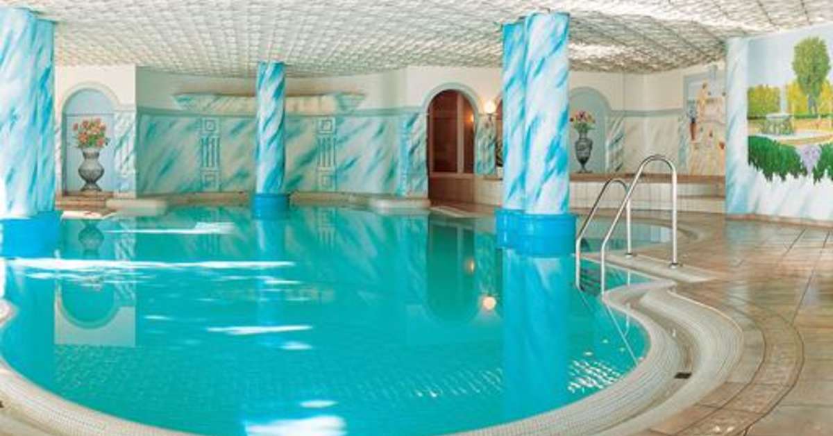 Een foto van het zwembad bij Grand Hotel Zell am See