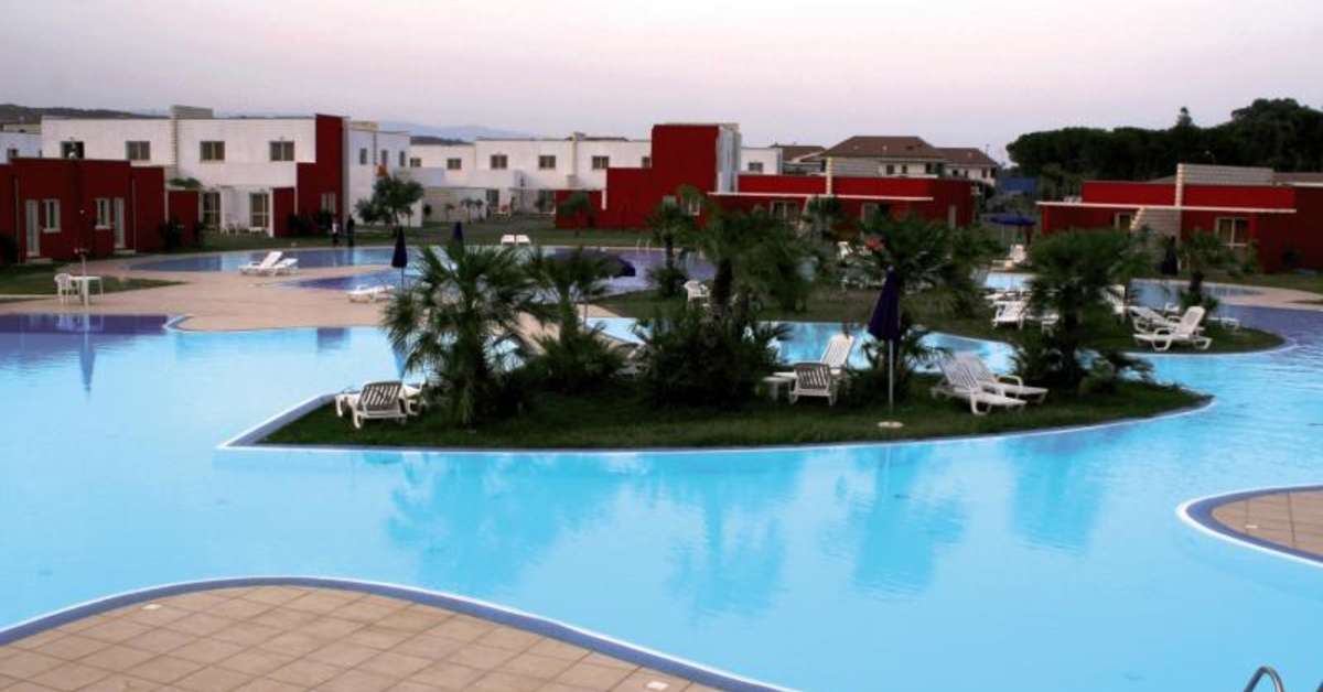 Een foto van het zwembad bij Club Esse Sunbeach