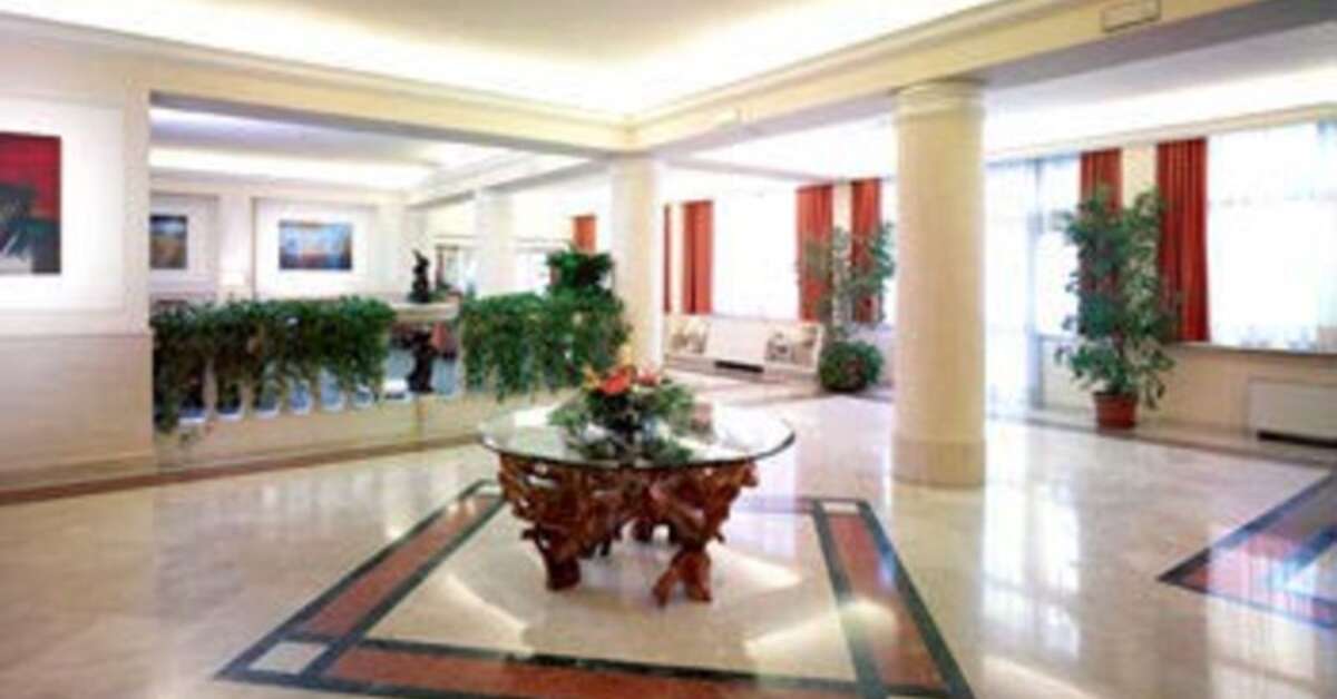 Een foto van het interieur van Grand Hotel Adriatico Florence