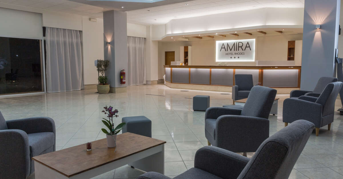 Een foto van het interieur van Amira Hotel