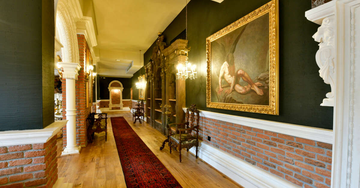 Een foto van Sacred Mansion
