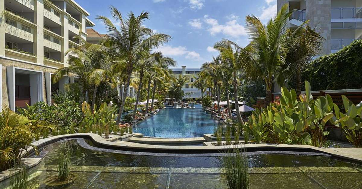 Een foto van het zwembad bij Sanur Resort Watujimbar