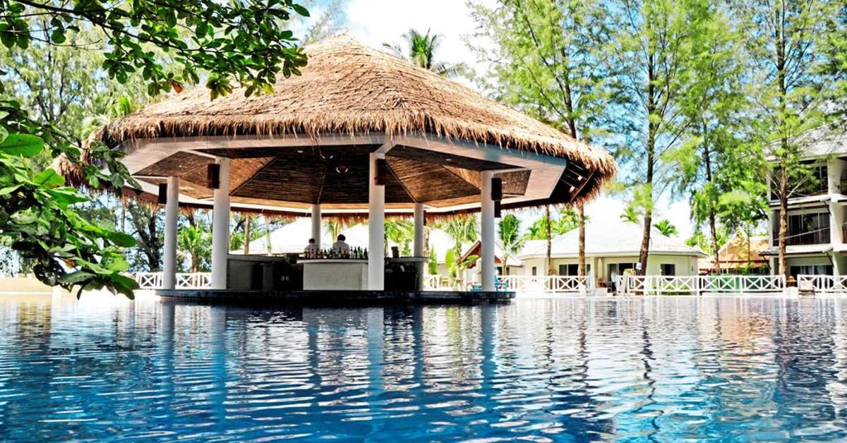 Een foto van het zwembad bij Sentido Khao Lak Resort