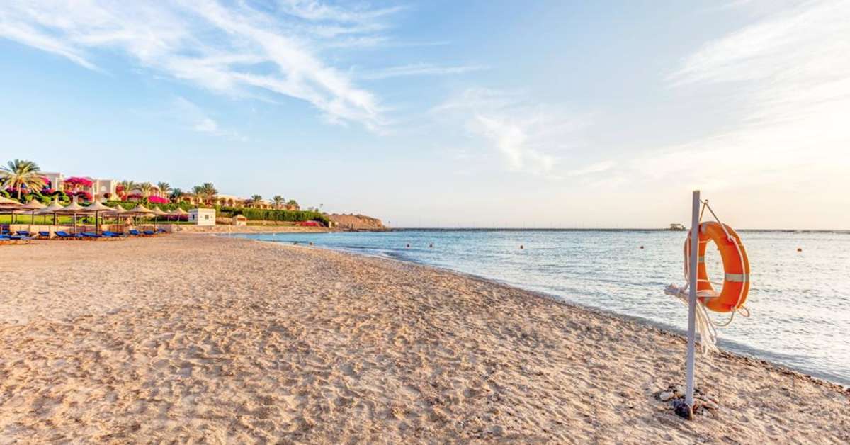 Een foto van het strand bij Magic Life Kalawy Imperial