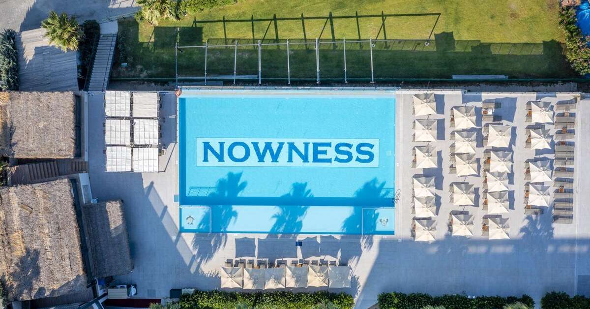 Een foto van het zwembad bij The Nowness Luxury Hotel & Spa