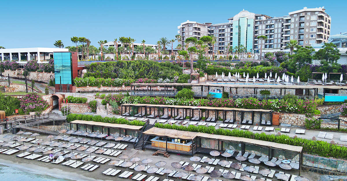Een foto van het strand bij Laur Hotels Experience & Elegance