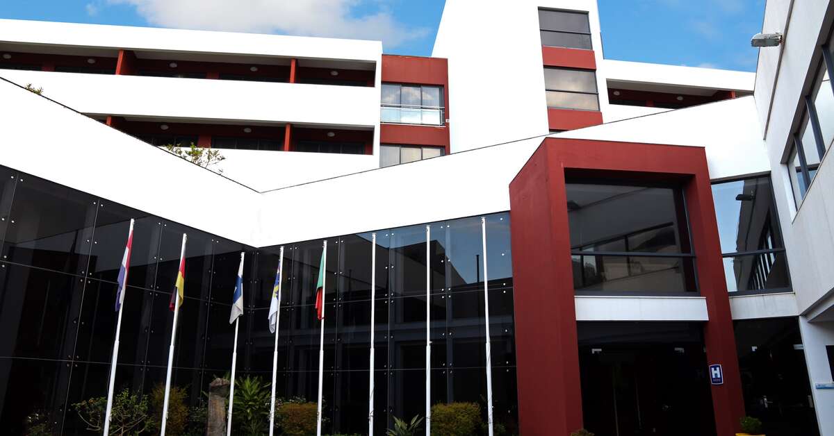 Een foto van de buitenkant van Aparthotel Antillia