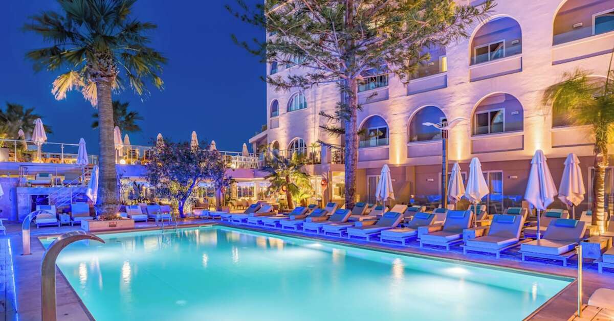 Ein Foto Glaros Beach Hotel