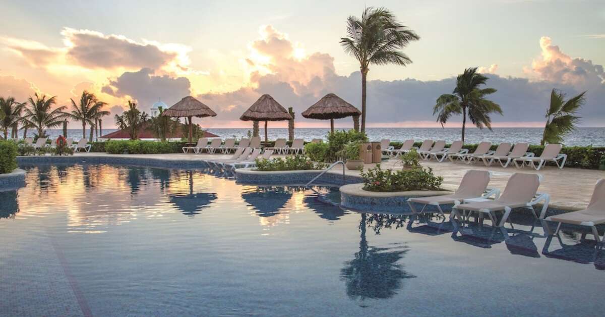 Een foto van het zwembad bij Hard Rock Hotel Riviera Maya