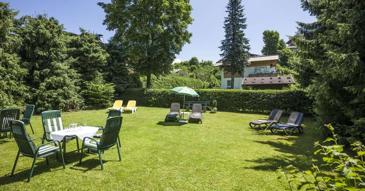 Een foto van het terras bij Sporthotel Austria