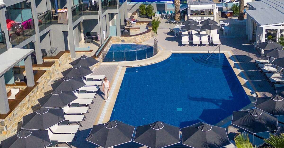 Een foto van het zwembad bij Dionysos Hotel & Studios