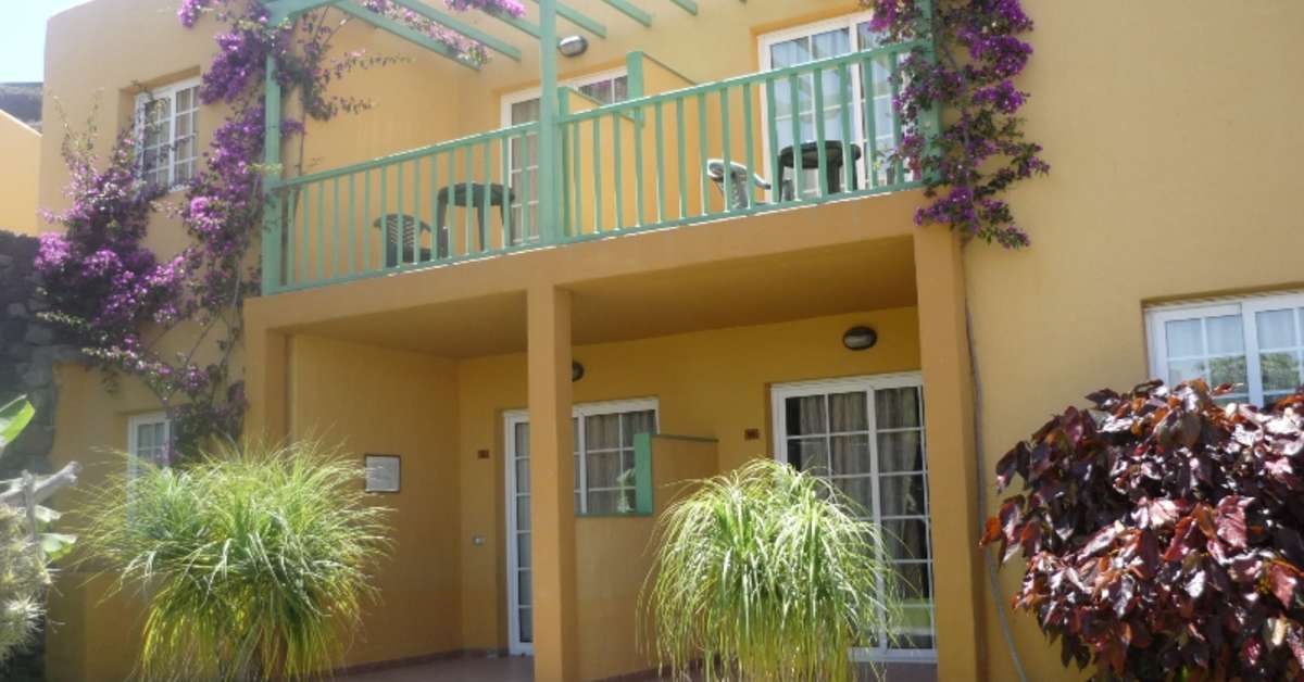 Een foto van de buitenkant van Appartementen La Caleta