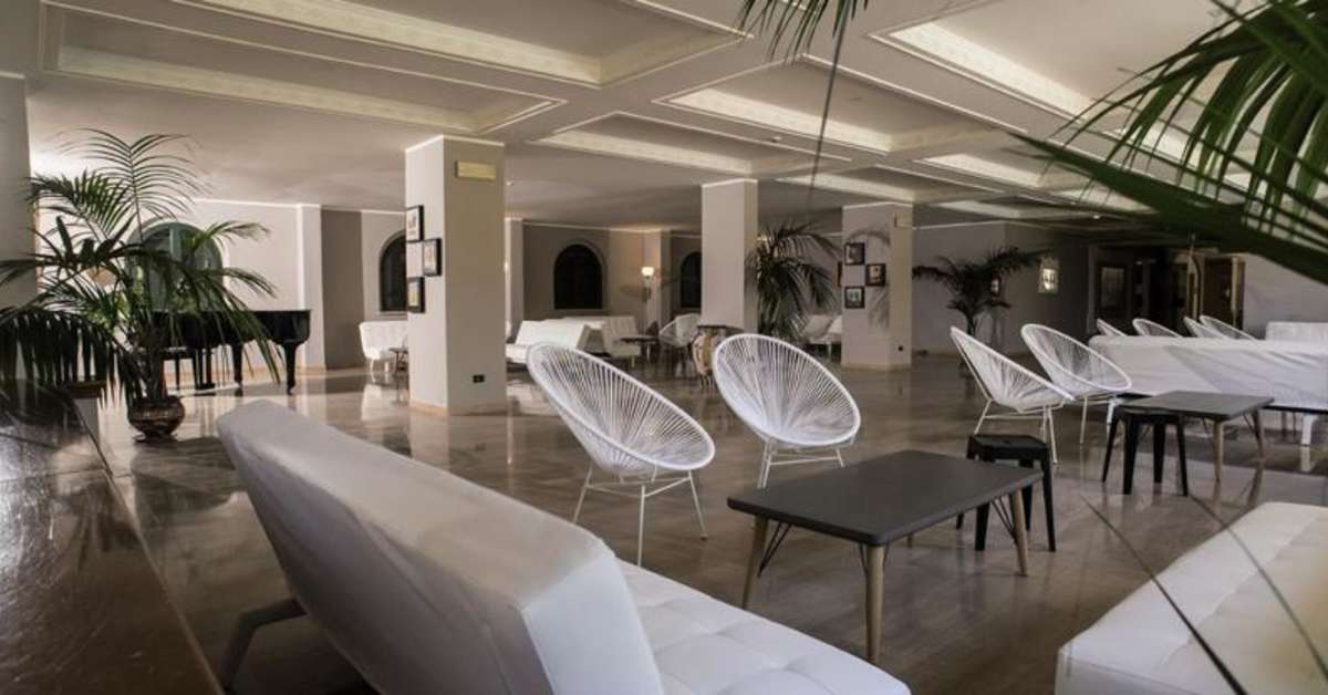 Een foto van het interieur van Hopps Hotel