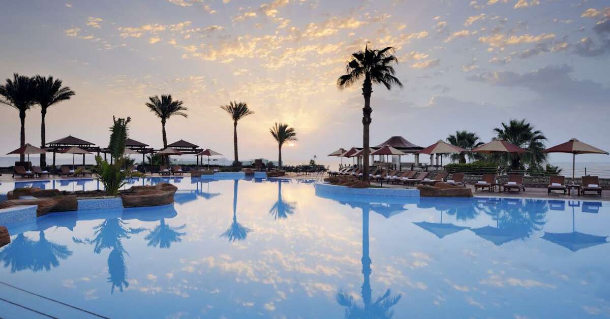 Ein Foto Renaissance Golden View Beach Resort