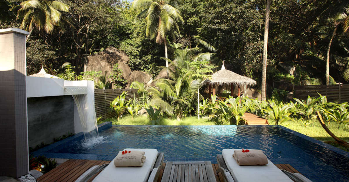 Een foto van het zwembad bij Hilton Seychelles Labriz Resort & Spa