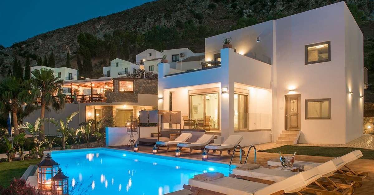 Een foto van het zwembad bij Creta Blue Boutique Hotel & Suites