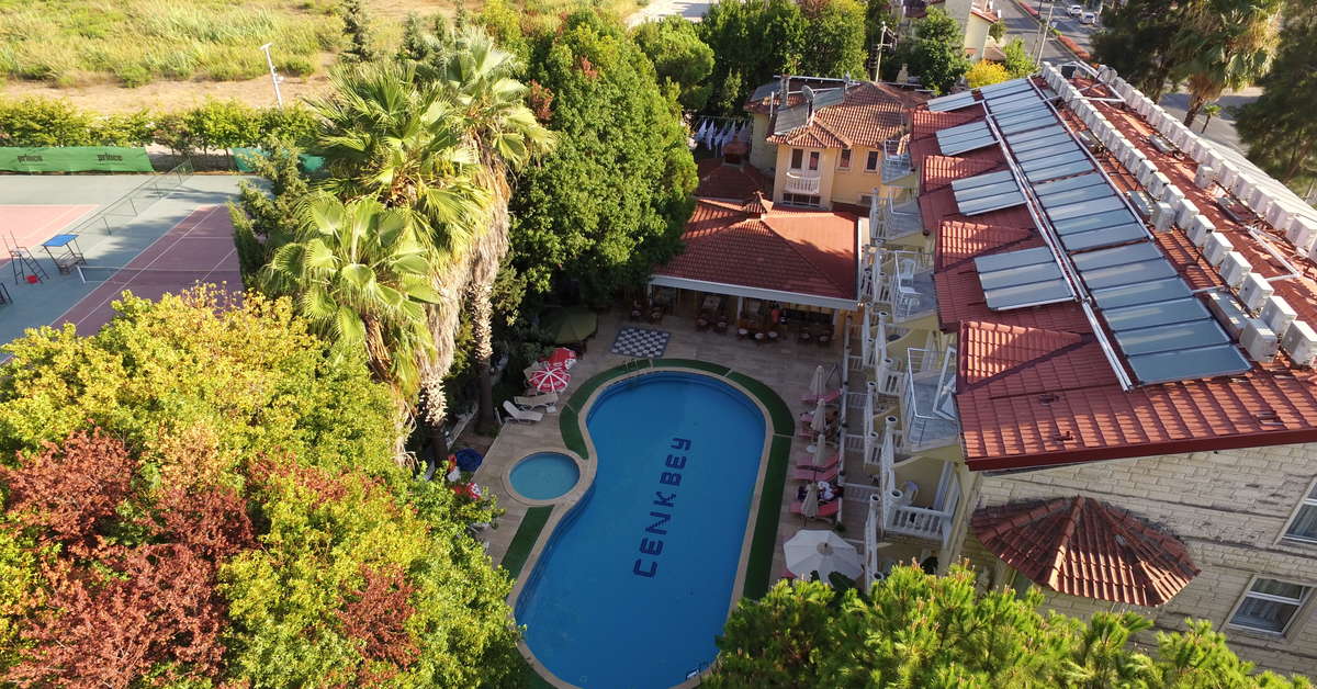 Een foto van het zwembad bij Cenk Bey Hotel