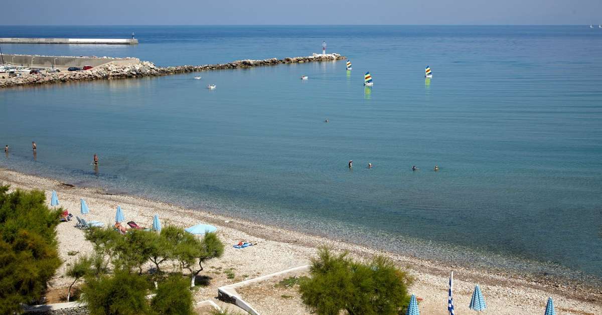 Een foto van het strand bij Samian Mare Hotel Suites & Spa