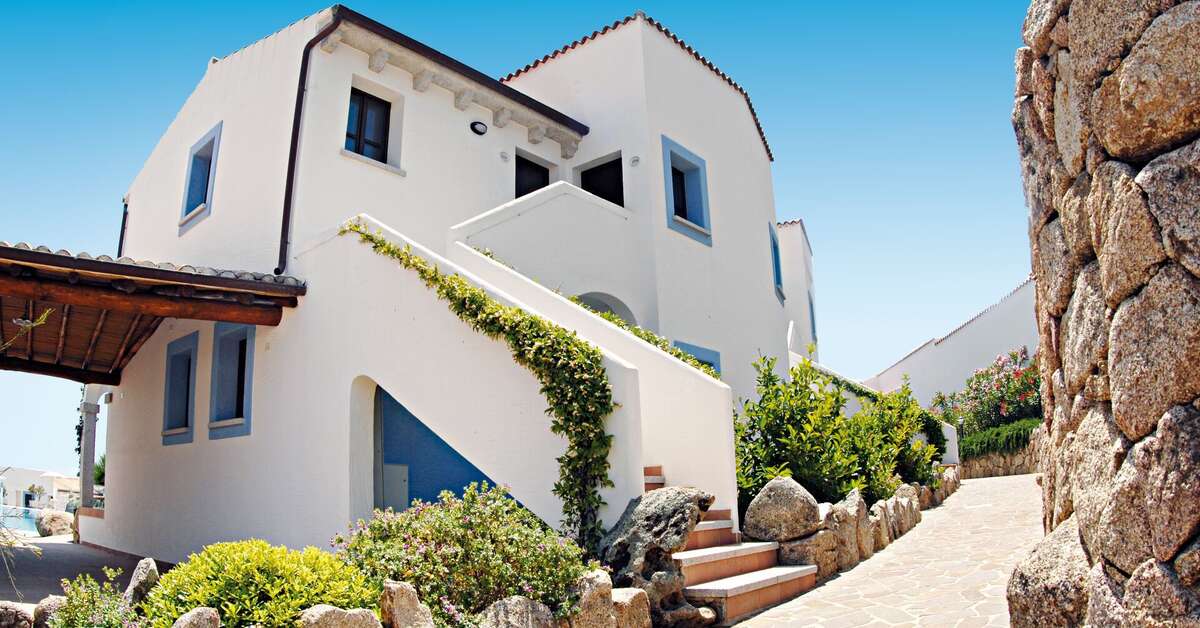 Een foto van de buitenkant van Nuraghe Arvu Resort