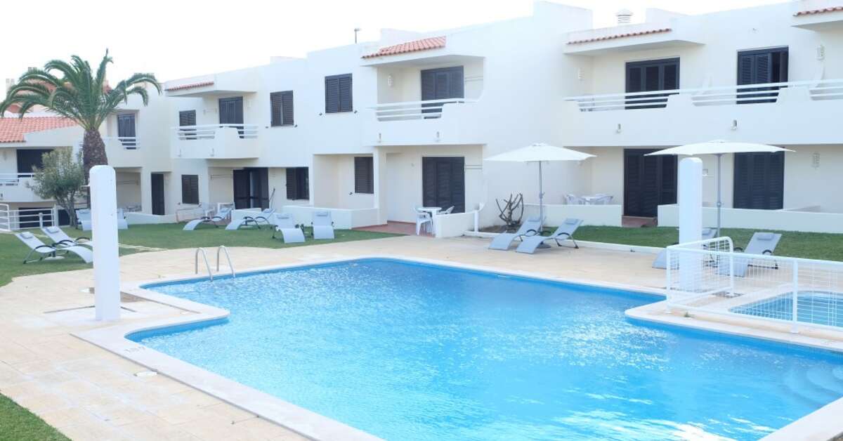 Een foto van een overzicht van Aura Village City Beach Appartementen