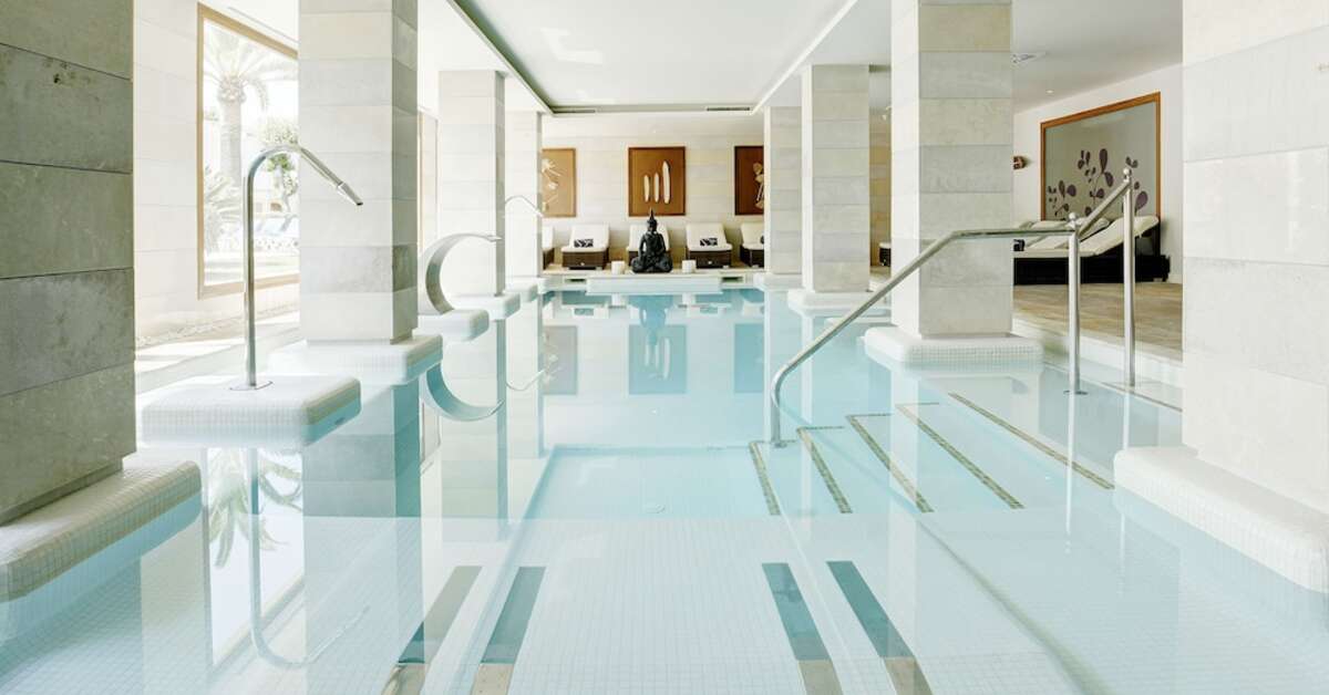 Een foto van het zwembad bij Grupotel Los Principes & Spa