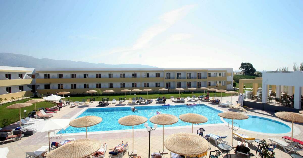 Een foto van het zwembad bij Aegean Bay Hotel