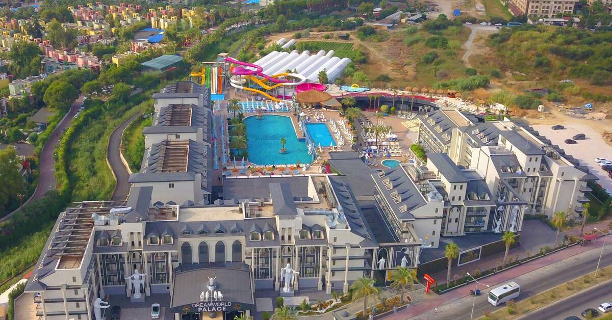 Een foto van het zwembad bij Dream World Palace
