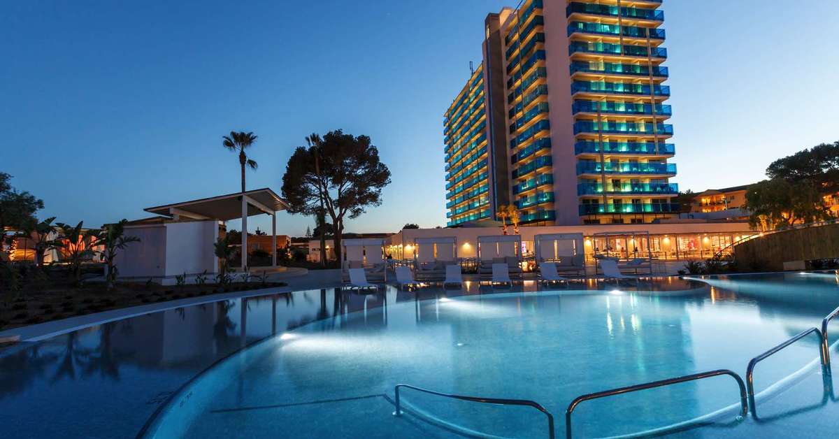 Ein Foto BG Tonga & Suites Tower Design Hotel