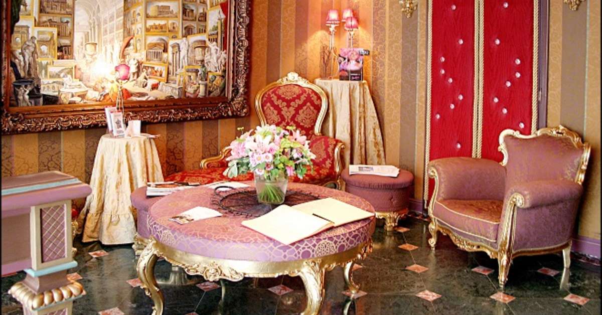 Een foto van het interieur van Villa Royale