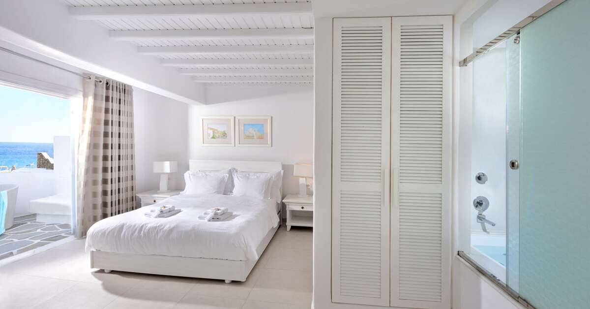 Een foto van Petinos Beach Hotel