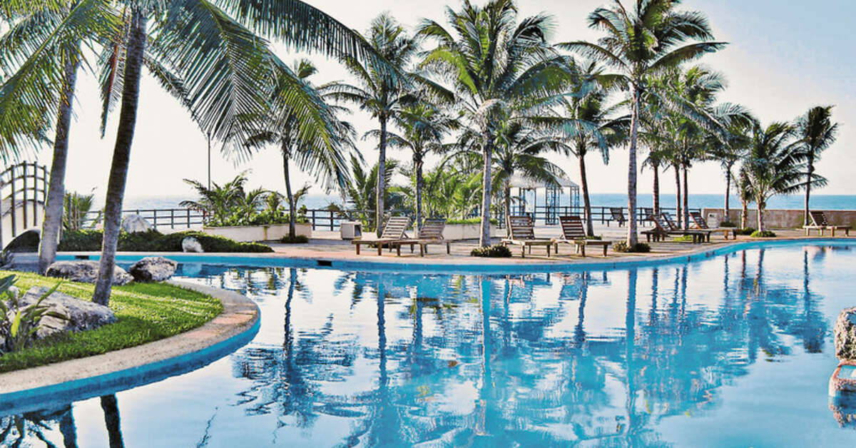 Een foto van het zwembad bij Grand Oasis Cancun