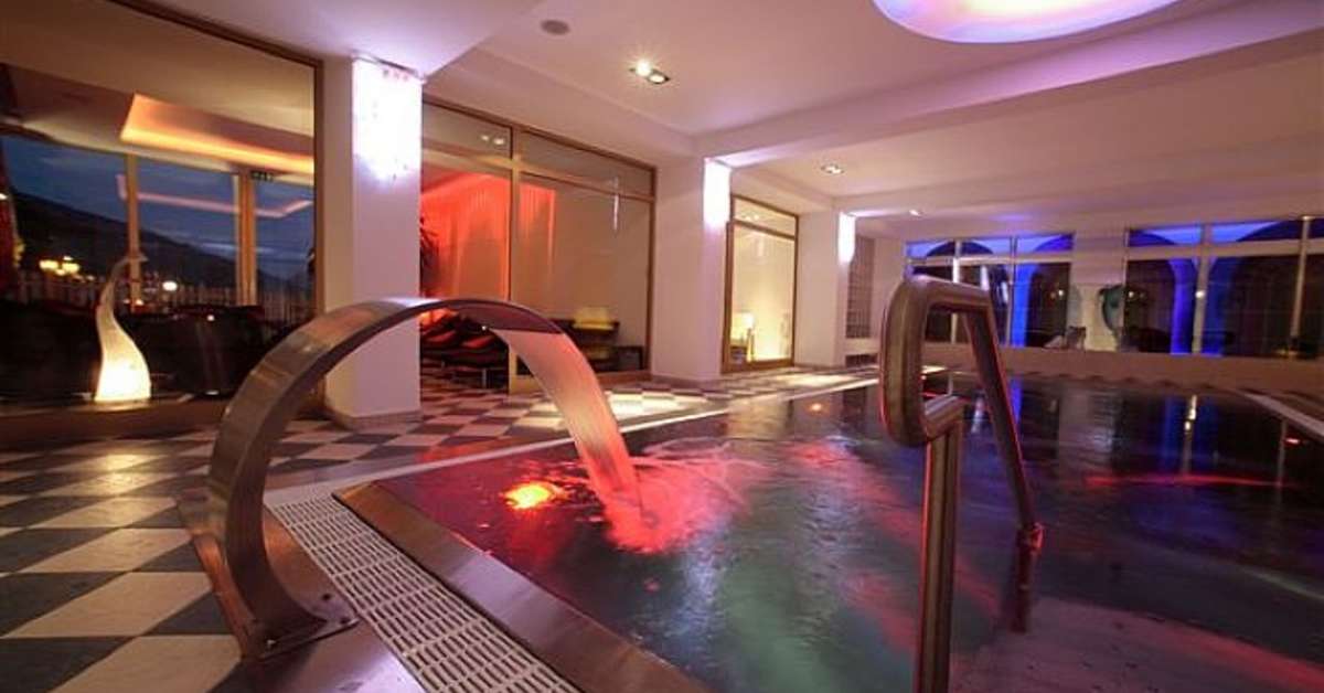 Een foto van het zwembad bij Berger's Sporthotel