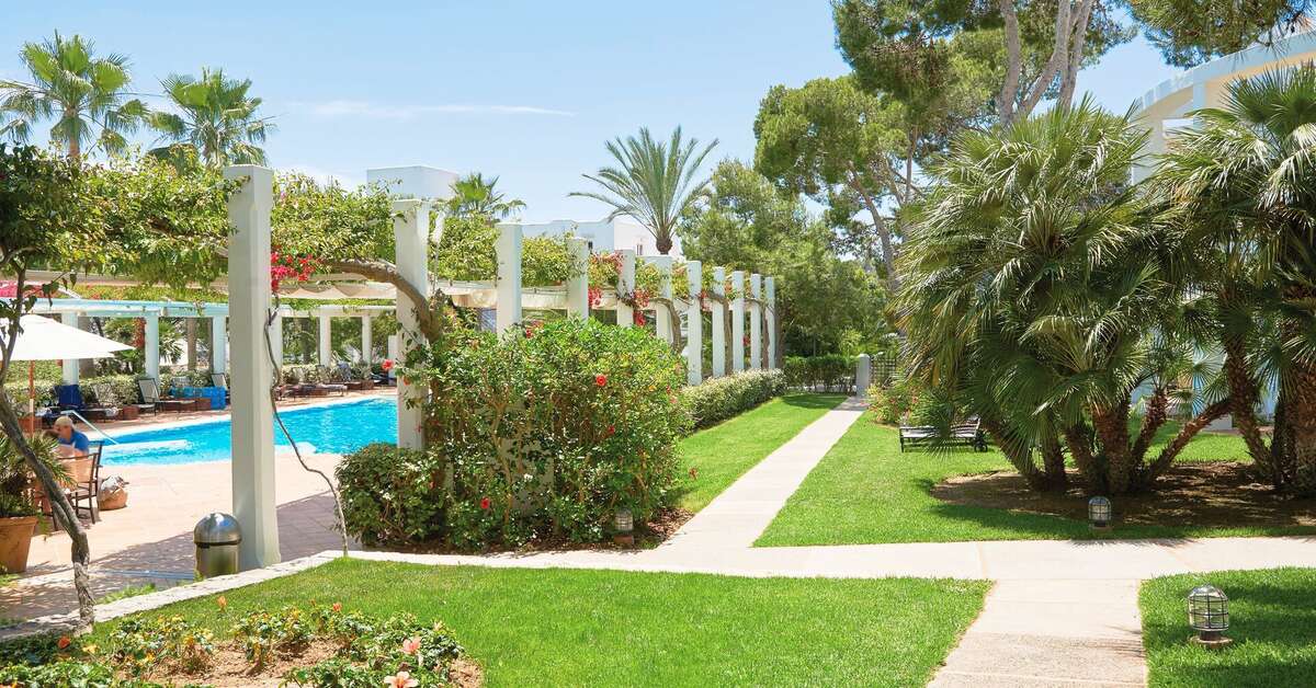 Een foto van het zwembad bij Melia Cala d'Or Boutique Hotel