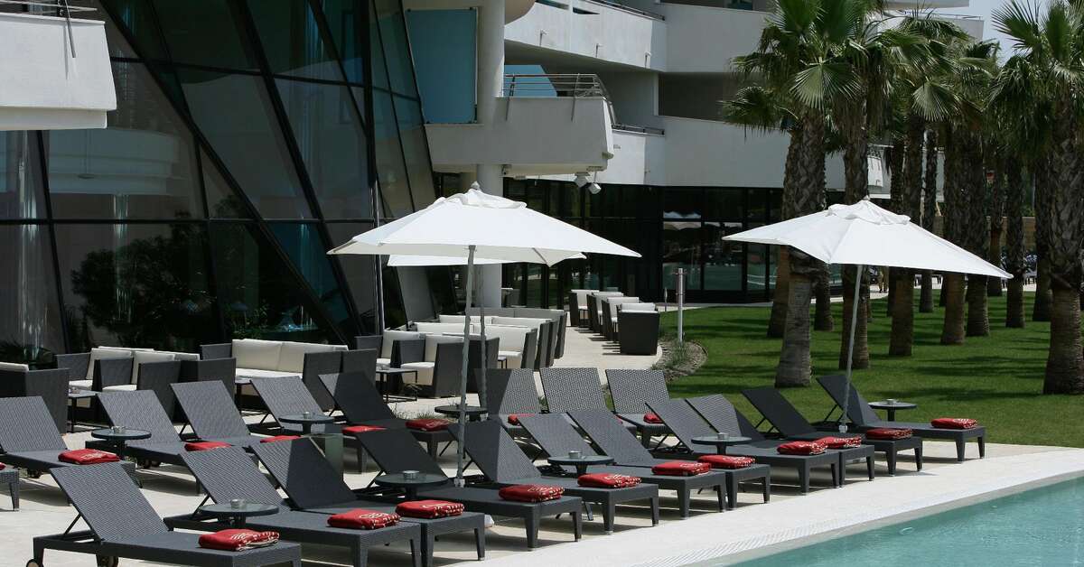 Een foto van het zwembad bij Senator Banus Spa Hotel