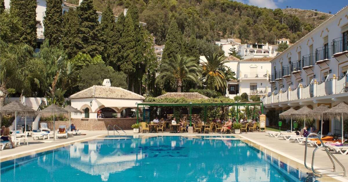 Een foto van het zwembad bij TRH Mijas Hotel